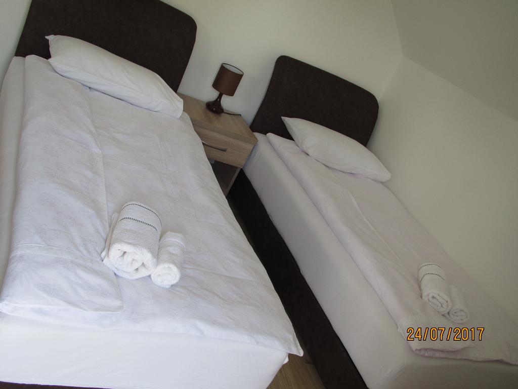 Guest House Baranin Pitomine Žabljak Extérieur photo